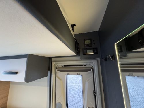 Knaus L!ve Wave 700 MEG  photo: 12