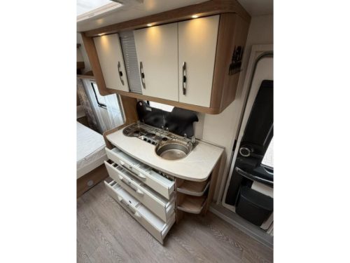 Hobby De Luxe 540 UFF Incl. Mover and Airco photo: 15