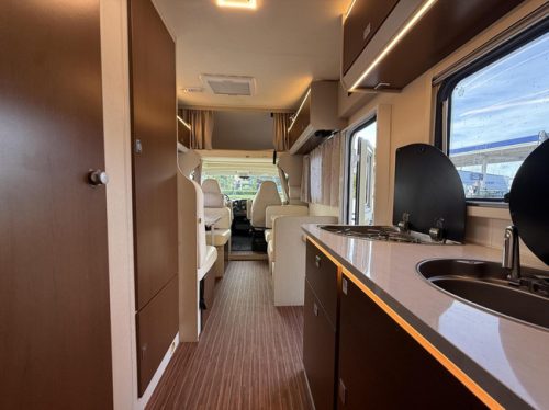 Rimor Seal 9 Alcove with 7 berths family camper photo: 15