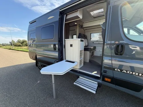 Adria Twin Plus 640 SLB Lithium, Wechselrichter, Solar  Foto: 21