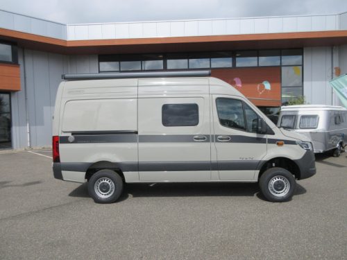 Hymer Grand Canyon S 600 4X4 AUTOMAAT 190 PK Foto: 1