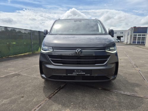 Volkswagen Transporter Caravelle 8-person Pano 4m photo: 2
