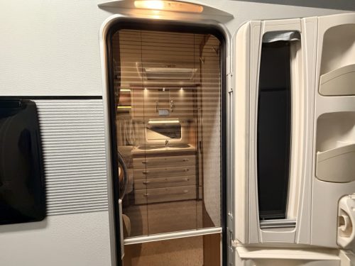 Hobby Premium 460 UFE BJ13, Mover, Awning, LUXE photo: 1