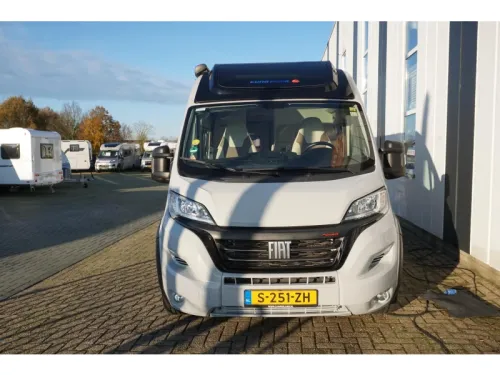 Eura Mobil Van 635 EB Busbiker Foto: 2