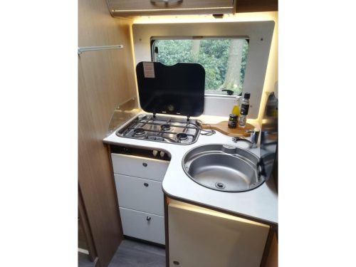 Carado T 449 Doppel-Klimaanlage und 5 Schlafpl&auml;tze Foto: 8