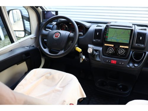 Camping-car Sun Living LIDO AUTOMAAT M45 SL 2017 Automatique 131ch CarPlay Lit escamotable Climatisation stationnaire photo : 13