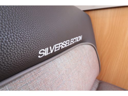 Knaus Sudwind Silver Selection 450 FU Mover Underfloor heating photo: 11