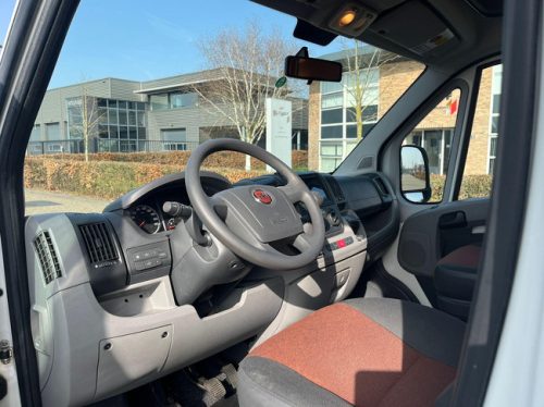 Chausson Flash 08 | Fiat Ducato 130 MultiJet | Awning | Camera | Bike rack | Air conditioning (engine compartment) | Carplay | TV | Pilot seats photo: 7