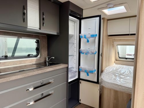 Hobby De Luxe 460 UFE Franz&ouml;sisches Bett & Rundsitzgruppe! Foto: 19