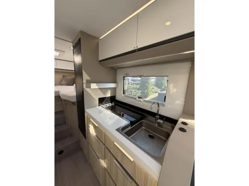 Adria Compact Supreme DL Automatic photo: 12