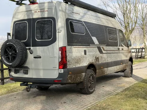 Adria Supertwin 700 SGX 4x4 - Pop-up pop-top roof  photo: 5