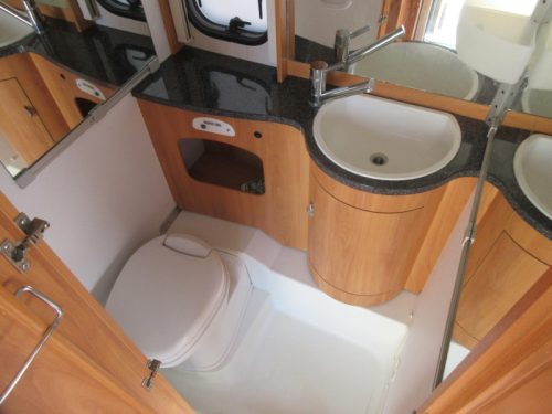 Eriba Nova GL 390 COMPACT WITH REAR KITCHEN  photo: 14