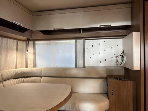 Tabbert Cazadora 490 TD Rundsitzgruppe / franz&ouml;sisches Bett Foto: 7