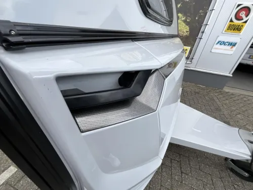 Knaus Sudwind Black Selection 500 EU ENKELE BEDDEN-VLOERVERW Foto: 3