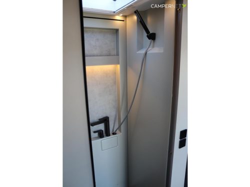 Niesmann+Bischoff iSmove 6.9E Clou Line 160pk Automatique | 7 m&egrave;tres | Coloris unique | Sonos | Panneaux solaires | Convertisseur | Lit escamotable | photo: 18