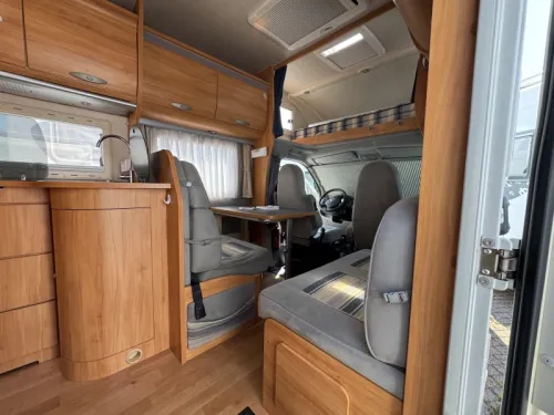 Adria Adriatik 660 SP Family camper 2 air conditioners photo: 3