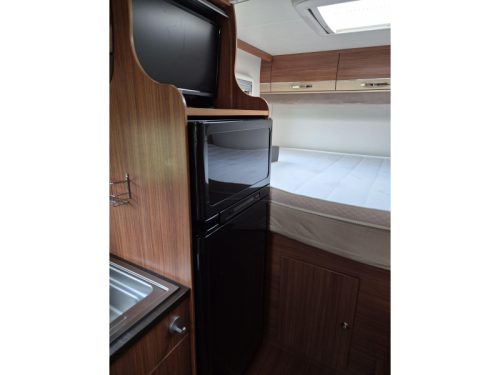 Adria Compact 660 SPX Transverse bed 1st owner 2016 photo: 12