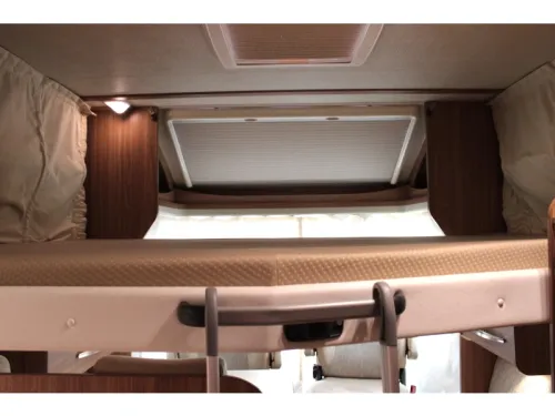 Carado T 449 Queensbed Pop-top roof  photo: 21