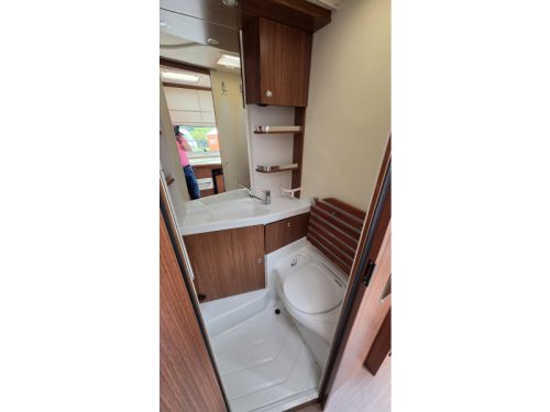 Eura Mobil Profila T 660 EB single beds photo: 6