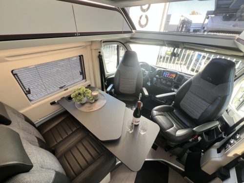 Adria Twin 640 SLB SPORTS ENKELE BEDDEN+HEFBED 9-T AUTOMAAT foto: 1