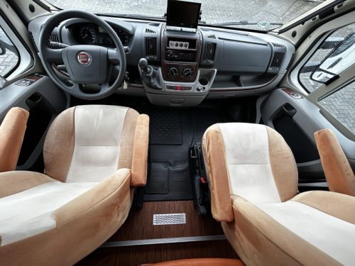 Fendt Mobil Franz&ouml;sisches Bett/2011/Euro4/Klimaanlage Foto: 24
