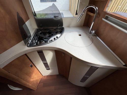 Carthago Chic C-Line II I 4.9 LE no drop-down bed single beds photo: 22