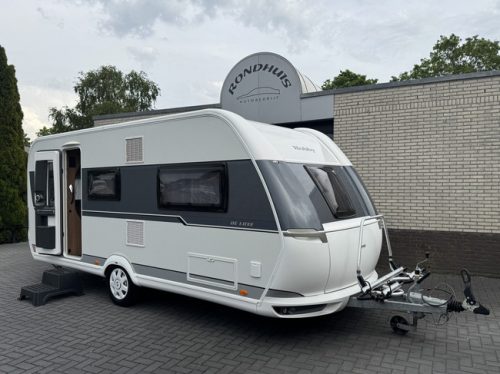 Hobby De Luxe 495 UL with single beds **Mover/Bike rack/Awning/Outdoor gas/2nd service hatch/1st owner/Very neat caravan** photo: 6
