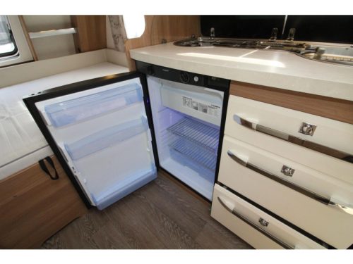 Hobby De Luxe 455 UF Thule 6300 Ultraheat Foto: 14