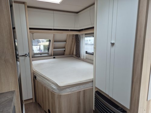Hobby De Luxe 460 UFE foto: 9