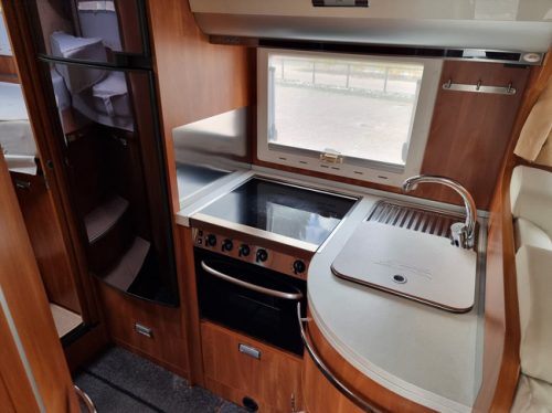 Laika Caravans s.p.a. KREOS 4009 | Distributie nieuw | Zonnepaneel | Zeer nette staat! foto: 17