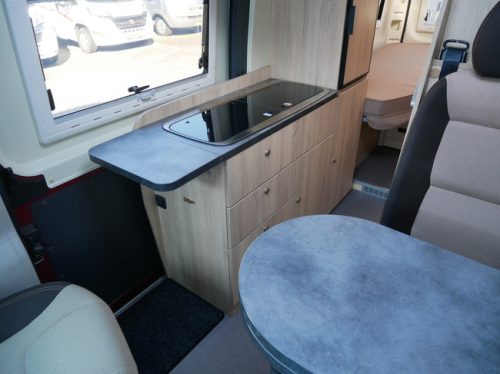 Camping-car Clever 6.40 Mtr, Ch&acirc;ssis Maxi, Lits Jumeaux Bas !! photo : 11