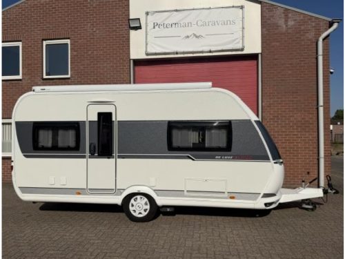 Hobby De Luxe Edition 460 UFE Including Awning and Mover photo: 1
