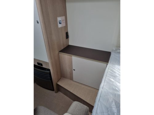 B&uuml;rstner Premio Life 425 TS &euro; 1,250,= Acc. advantage! photo: 8