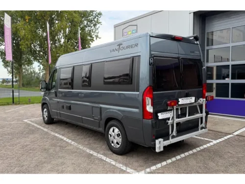 Knaus VANTourer 600 L Original Dutch Motorhome NAP photo: 3