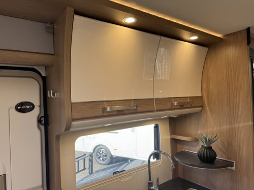 Malibu by Carthago T 430 KB LE 140 hp AUTOMATIC 9-Speed Euro6 Fiat Ducato **Single beds/4 seats/Awning/32" Smart TV/XXL Garage/Only photo: 15