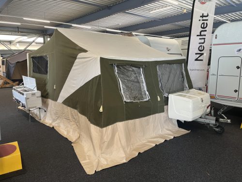 Trigano Odyssee GL . Ground sheet - Awning photo: 8