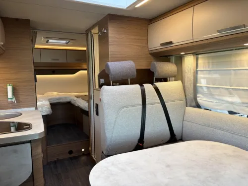 Knaus L!ve Ti 650 MEG Low single beds 180hp photo: 10