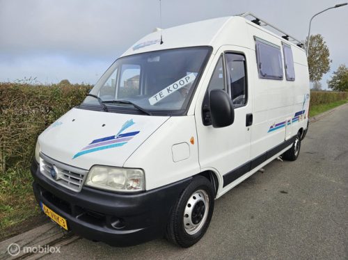 Camper van P&ouml;ssl 2 Win Camper van 2.8JTD ☆Asientos giratorios-Cama fija-128cv☆ foto: 4