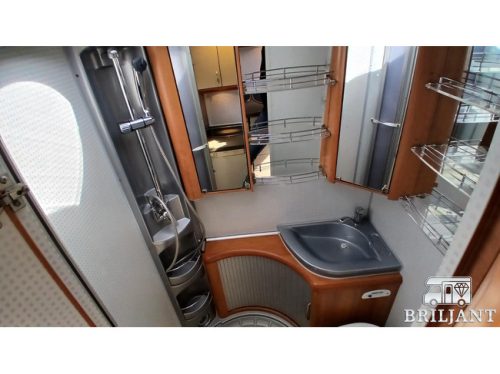 Hobby T 500 GESC .. 2009 single beds photo: 9