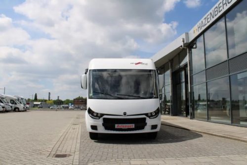 Robust AUTOMATIC 180 hp Malibu I 490 LE by Carthago lift-and single length beds (124 photo: 3