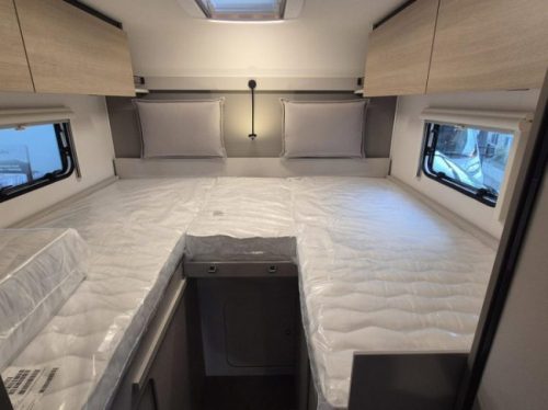LMC Tracer A 690 Automatic Semi-integrated | Cruise control | Awning | Reversing camera | Shower |Toilet |4 Berths | photo: 5