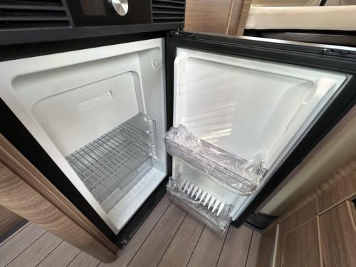 Knaus Boxlife 540 MQ BD90 con cama elevable, panel solar foto: 4