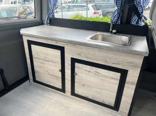 Volkswagen Transporter Wohnmobil | Schlafdach | Kassettenmarkise | Anh&auml;ngerkupplung Foto: 22