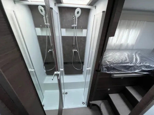 Adria Coral Supreme MB 670 DL LEDER/DAKAIRCONDITIONING  Foto: 12