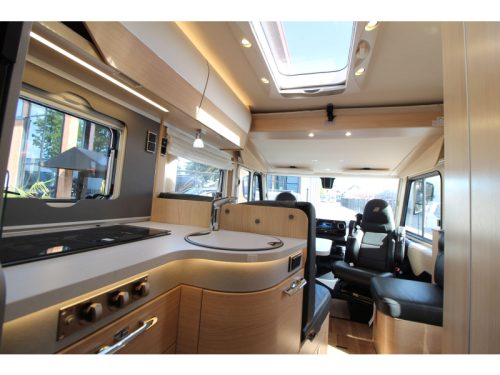 Hymer BMC-I 600 Single beds + Pop-top roof photo: 20