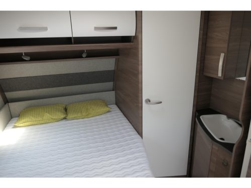 Knaus Sport Silver Selection 450 FU including awning photo: 10