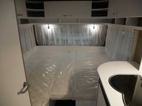 Dethleffs C'Go 475 EL FREE mover and awning photo: 8