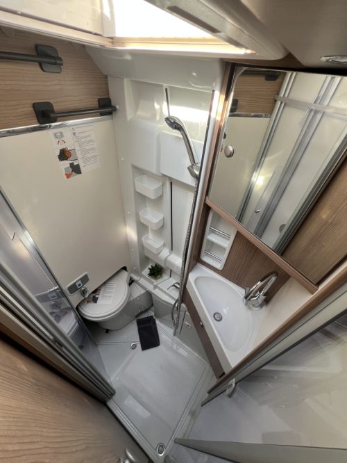 Malibu Van Charming 640 LE AUTOMATIC SINGLE BEDS EURO6 photo: 8