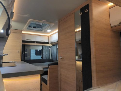 Knaus Sudwind Black Selection 420 QD photo: 5