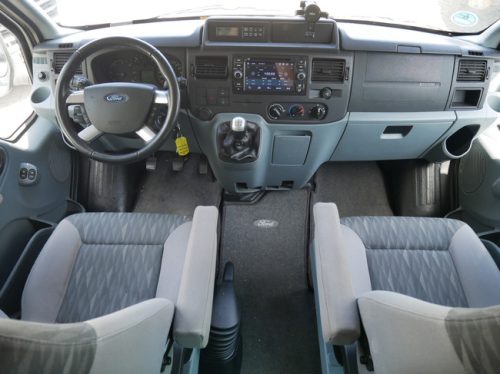 Ford Nugget, Fixed pop-top roof, 5 Seats / 4 Berths photo: 3